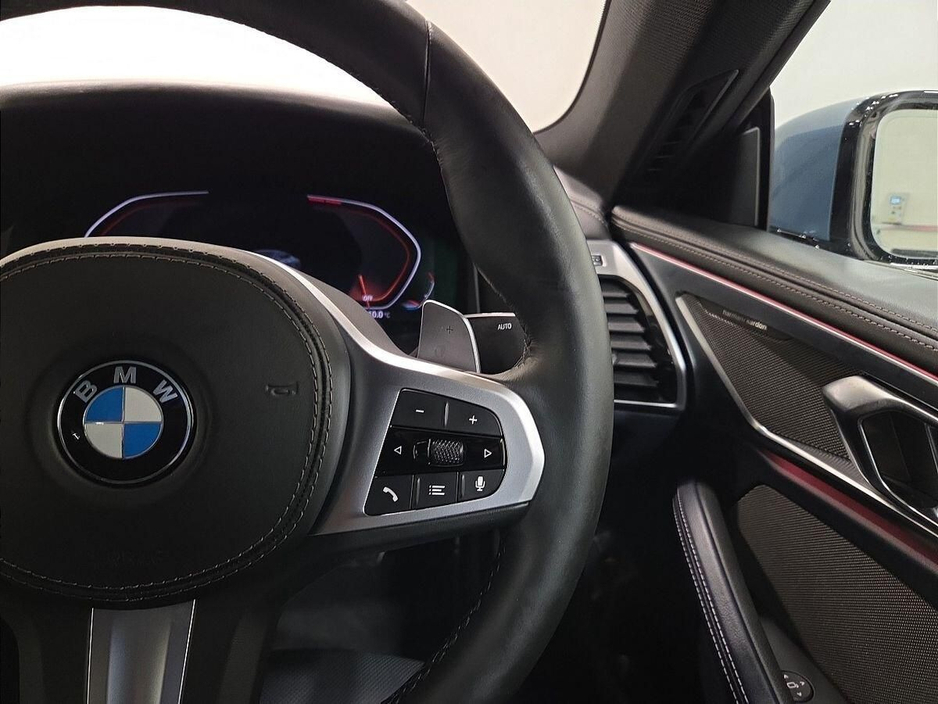 2019 BMW 8 Series - image 18