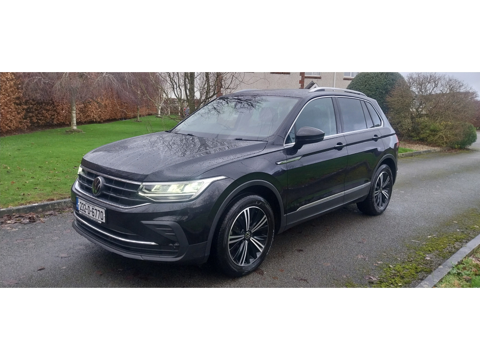 2023 Volkswagen Tiguan LIFE 2.0 TDI 122BHP TECH PK €36,950