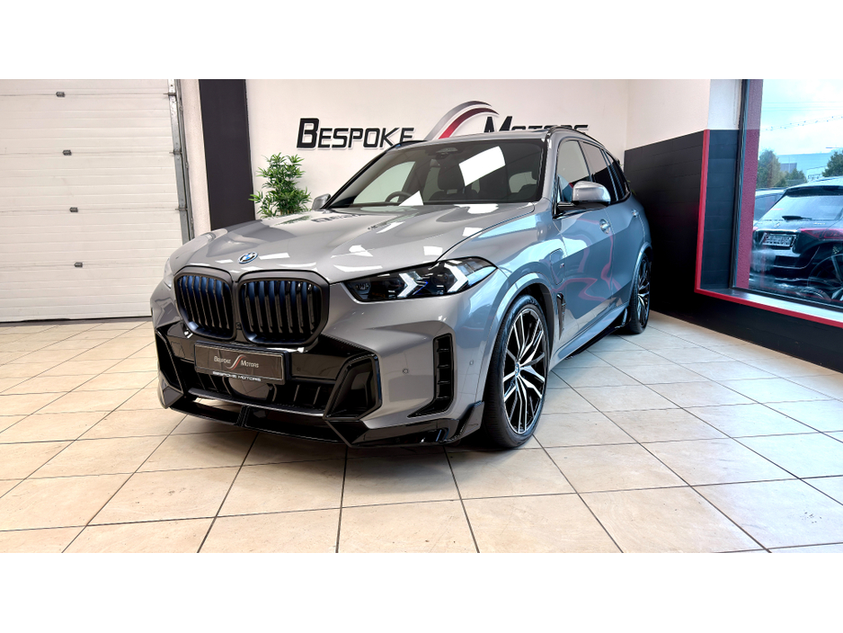 2025 BMW X5 50E MSPORT PRO €98,950