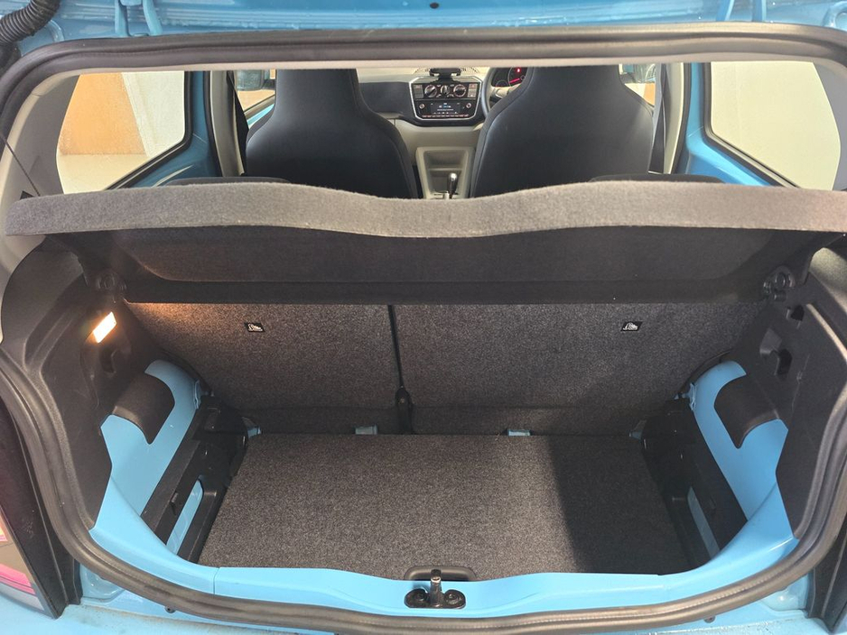 2019 Volkswagen up! - image 6