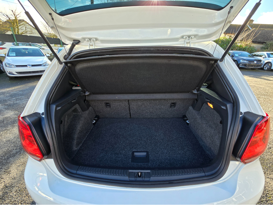 2015 Volkswagen Polo ( 152 )1.4 GT 150BH HI SPEC HIGHLINE EDITION - ALCANTARA SEATS - REV CAMERA - €12,950