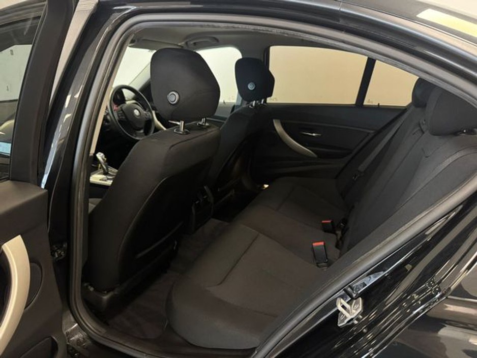 2018 BMW 3 Series 320d EfficientDynamics Plus €19,750