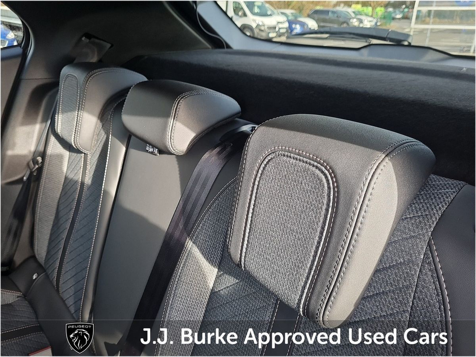 2026 Peugeot 2008 HYBRID 110BHP e-DCS6 Allure