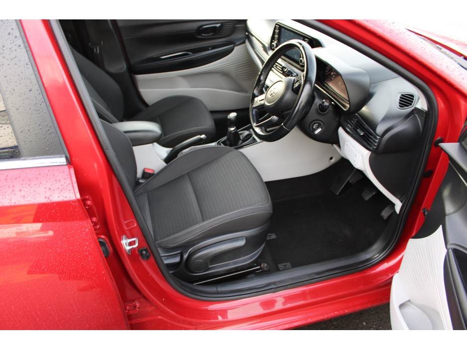 2021 Hyundai i20 - image 11