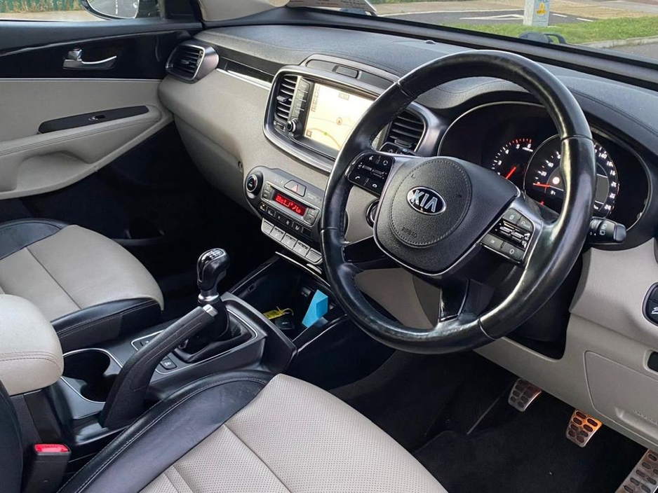2019 Kia Sorento 7 Seater 2.2D Premium Spec IMMACULATE CONDITION* Privacy Glass, Rear Spoiler, Sat Nav, Heated Seats, Electric Seats, Cruise Control, Electric Windows, €27,900