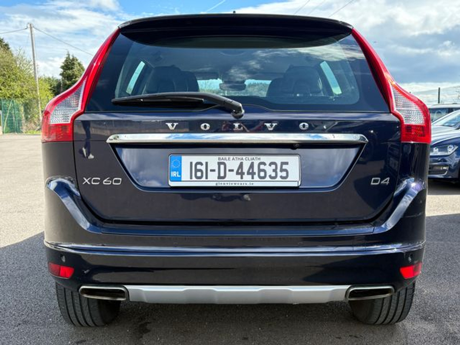 2016 Volvo XC60 - image 7