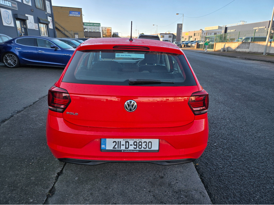 2021 Volkswagen Polo - image 2