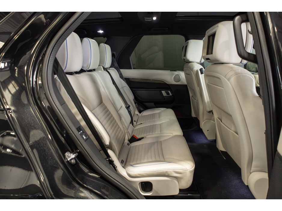 2020 Land Rover Discovery  €49,950