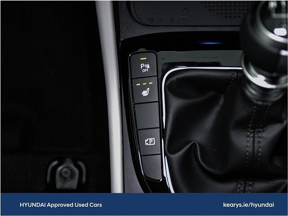 2022 Hyundai Tucson - image 18