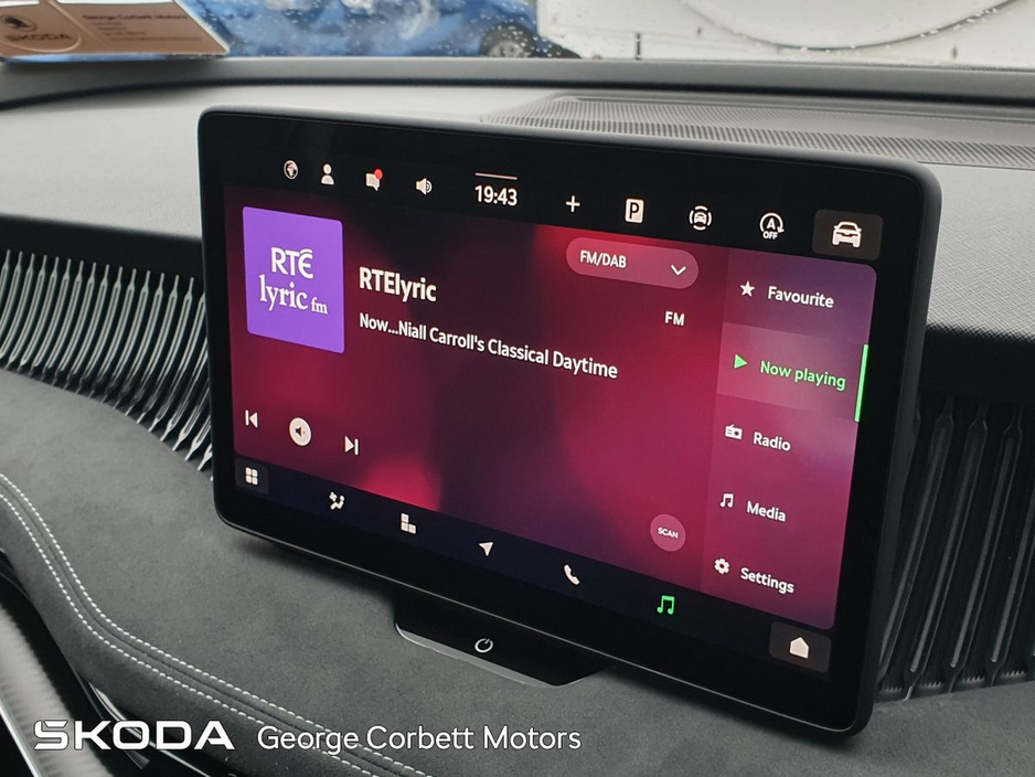 2026 Skoda Superb - image 13