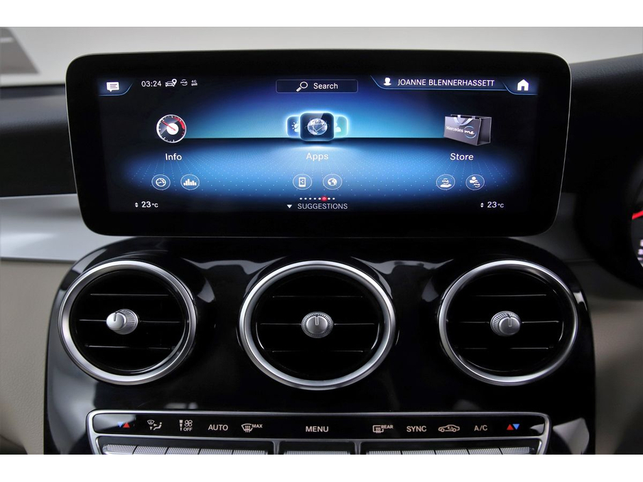 2022 Mercedes-Benz GLC Class - image 19