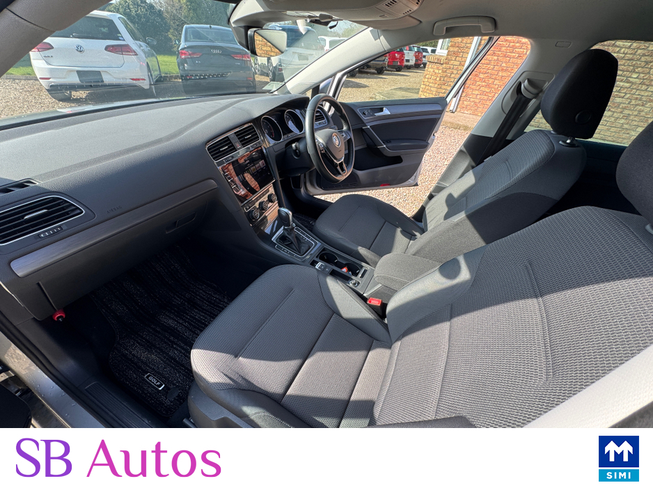 2018 Volkswagen Golf - image 11