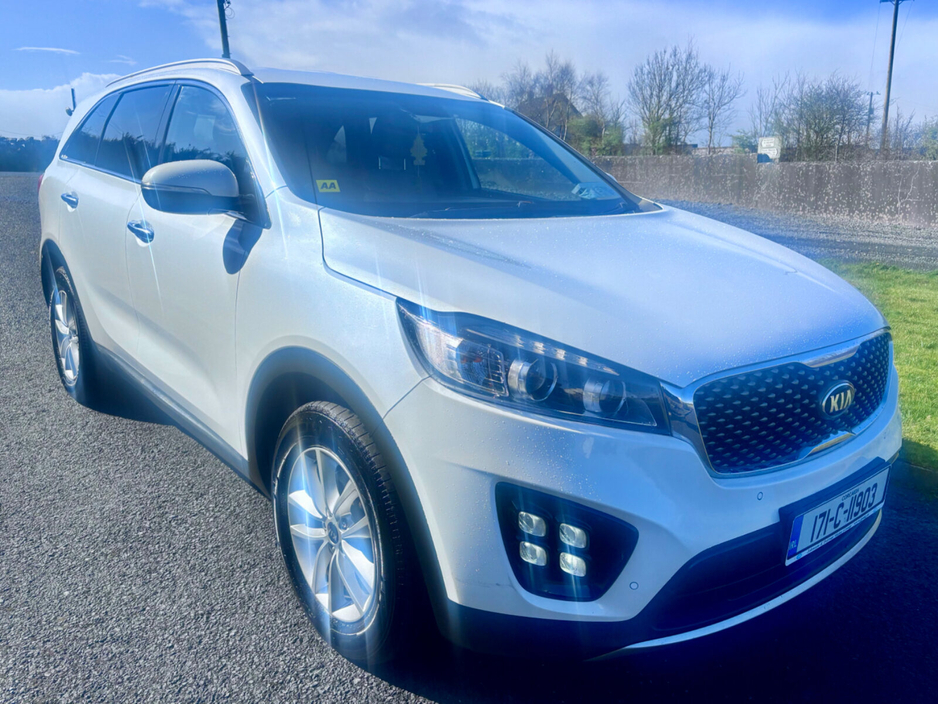 2017 Kia Sorento - image 6