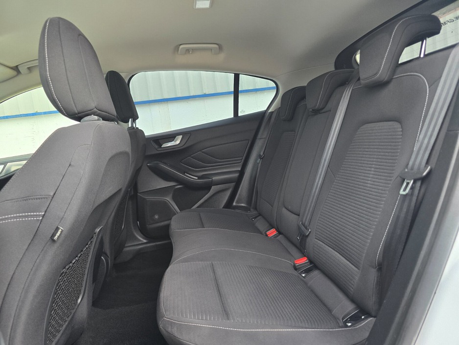 2019 Ford Focus - image 29