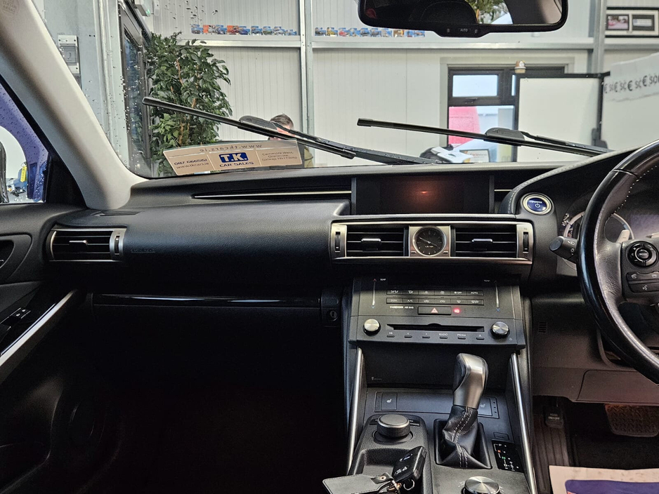 2015 Lexus IS 300 h 300h Executive