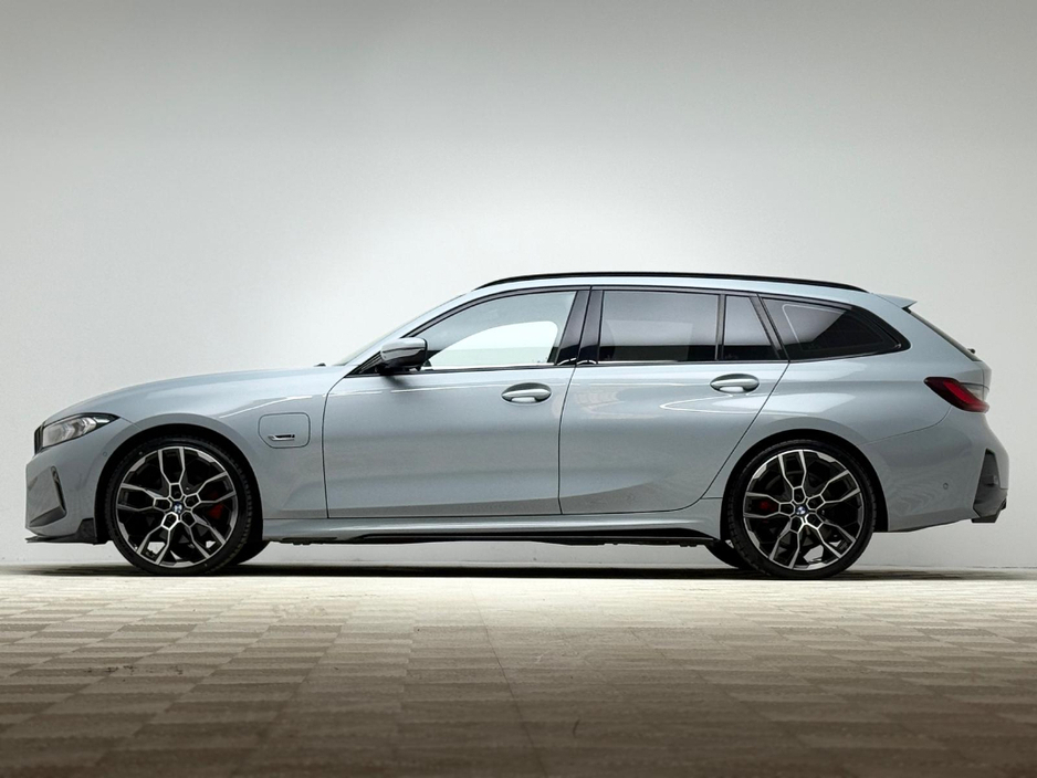 2022 BMW 3 Series 330E M SPORT €39,990