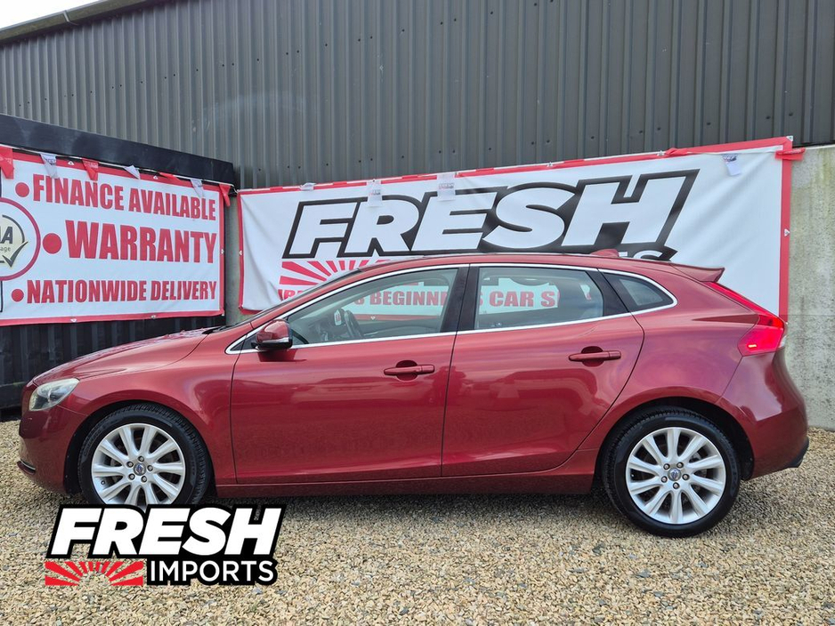 2014 Volvo V40 - image 31