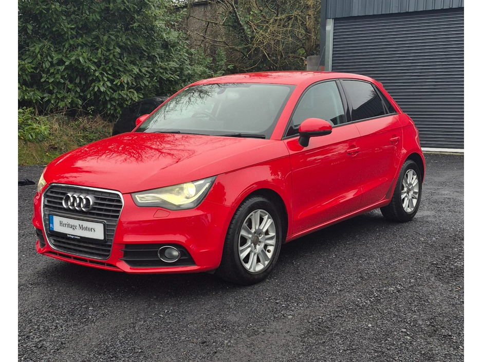 2014 Audi A1 - image 3
