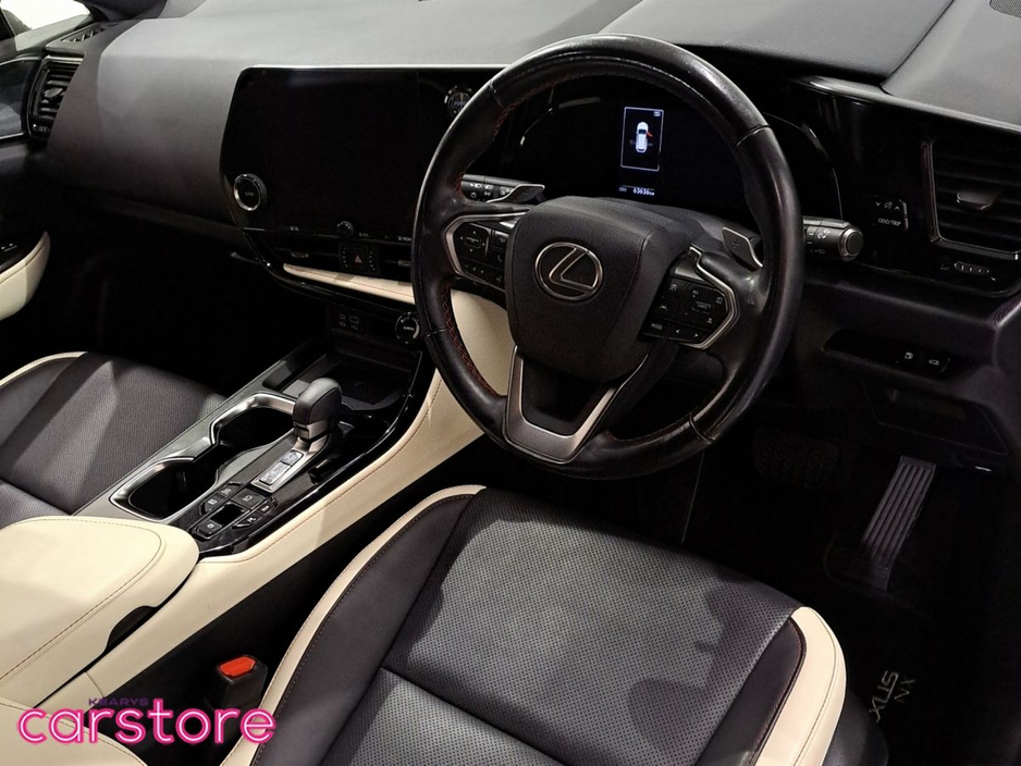 2022 Lexus NX 450 h+ - image 15