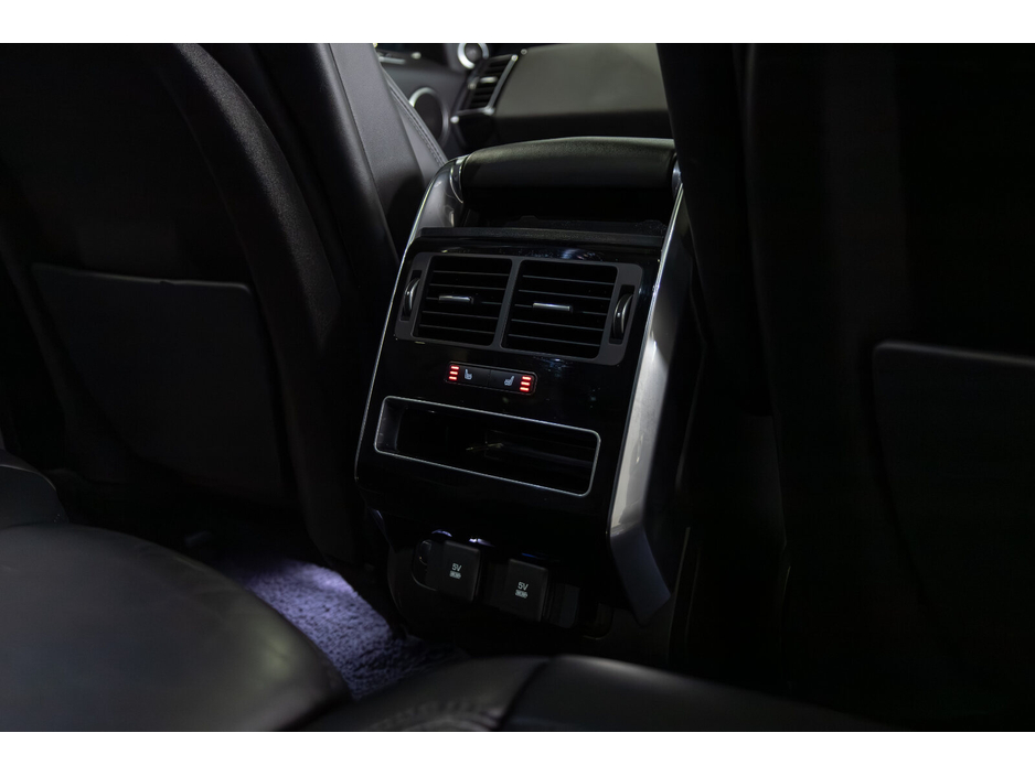 2020 Land Rover Range Rover Sport - image 15