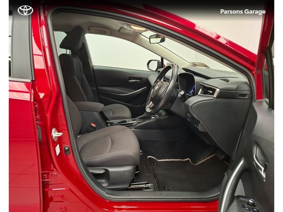 2021 Toyota Corolla - image 7