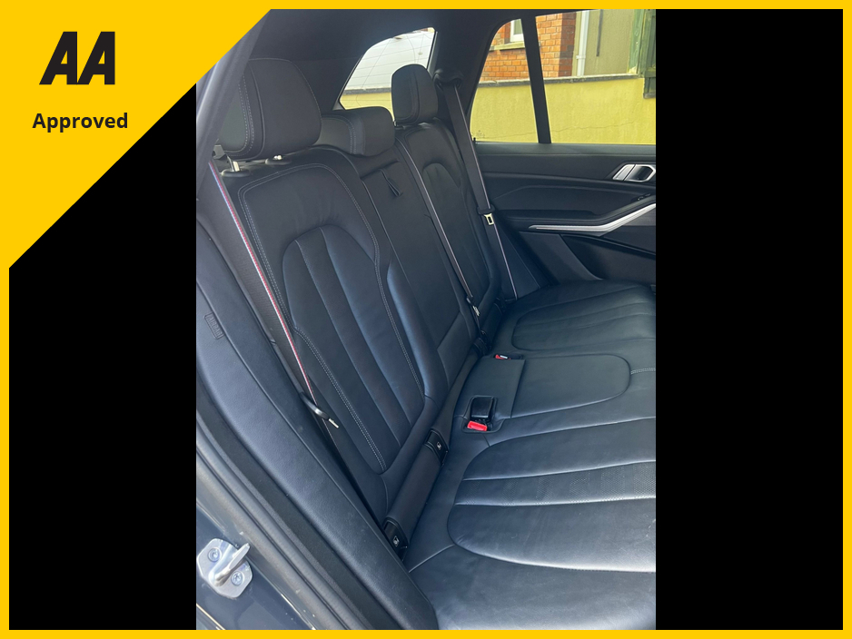 2021 BMW X5 - image 9