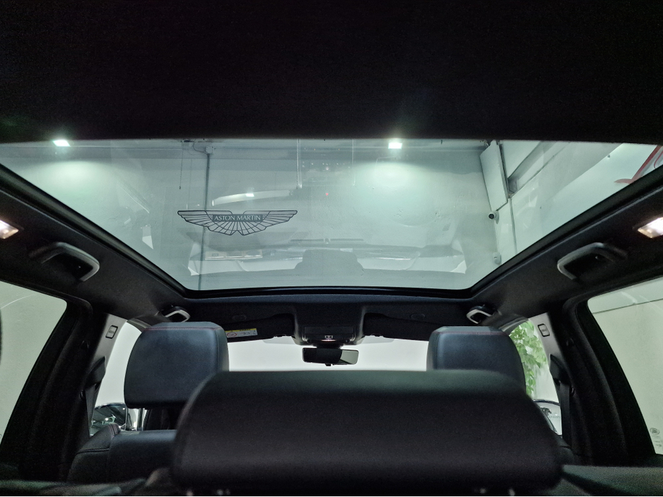 2021 Land Rover Discovery Sport P300E R-DYNAMIC HSE (PAN ROOF) AWD AUTOMATIC **TOP SPEC / APPLE CARPLAY / BLIND SPOT ASSIST / CRUISE CONTROL / ELECTRIC BOOTLID / FULL LEATHER / HEATED SEATS / MERIDIAN SOUND / 360 DEGREE CAMERA** €36,900