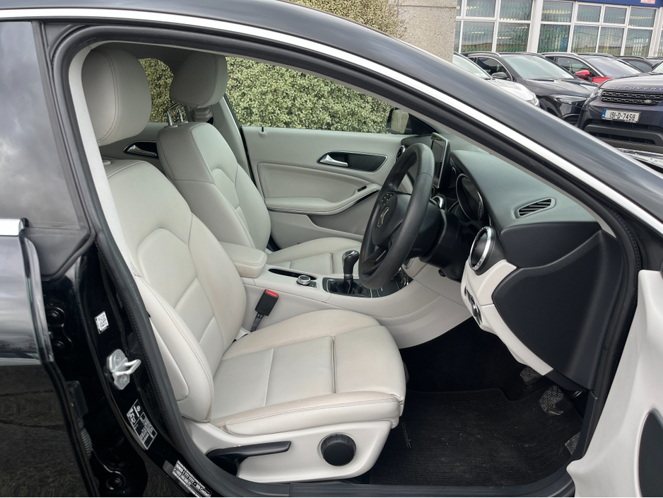 2017 Mercedes-Benz CLA Class 180 1.6 PETROL MANUAL //FULL LEATHER//LOW MILES// €16,950