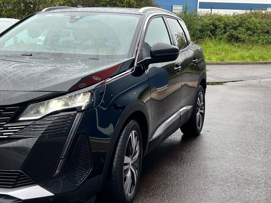 2021 Peugeot 3008 - image 14