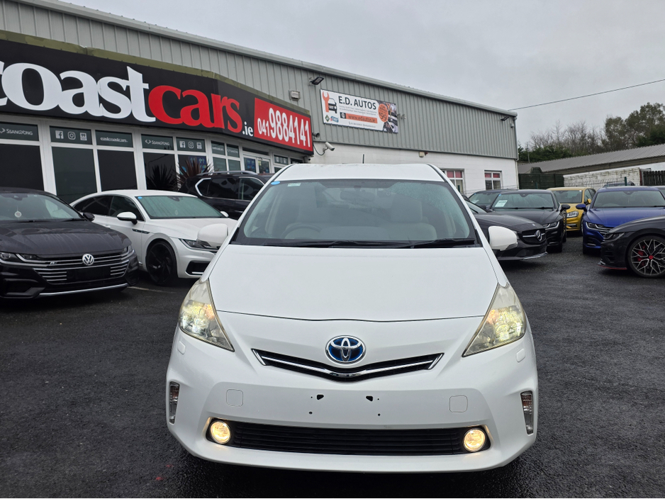 2013 Toyota Prius Alpha (7 Seater) - SELF CHARGING HYBRID -ALLOYS - REVERSE CAMERA - SIMI DEALER - LOW ROAD TAX BAND €13,450