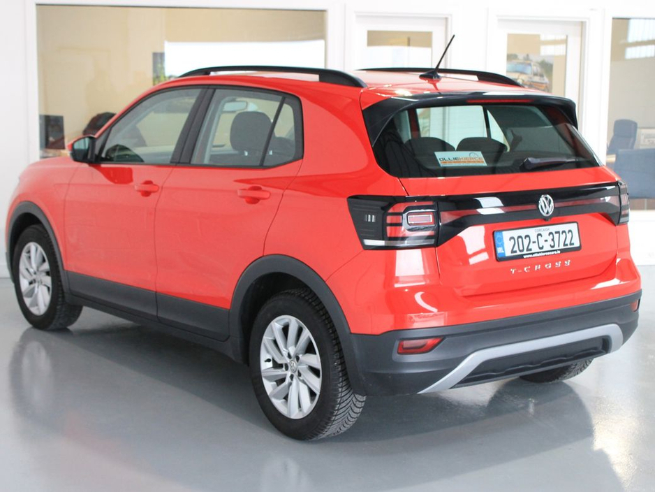 2020 Volkswagen T-Cross Life 1.0 TSI M5F 95HP 5DR €19,999