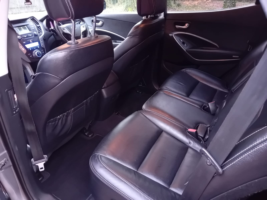 2016 Hyundai Santa Fe EXECUTIVE 4 WD 7 SEATER  SUV @ REDDY 2 DRIVE LTD €9,500