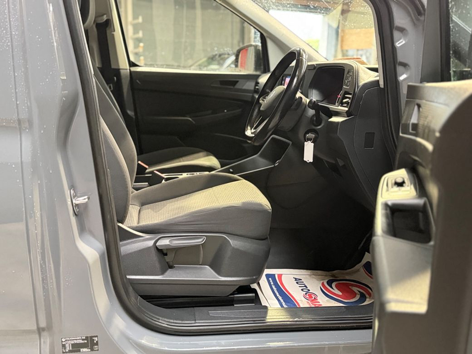 2023 Volkswagen Caddy Cargo ED TDI 122HP *AUTOMATIC* // LOW MILEAGE ONLY 27000KM // SAME DAY FINANCE // MOONSTONE GREY €23,950