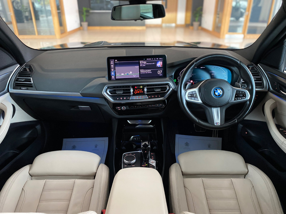 2023 BMW X3 - image 14