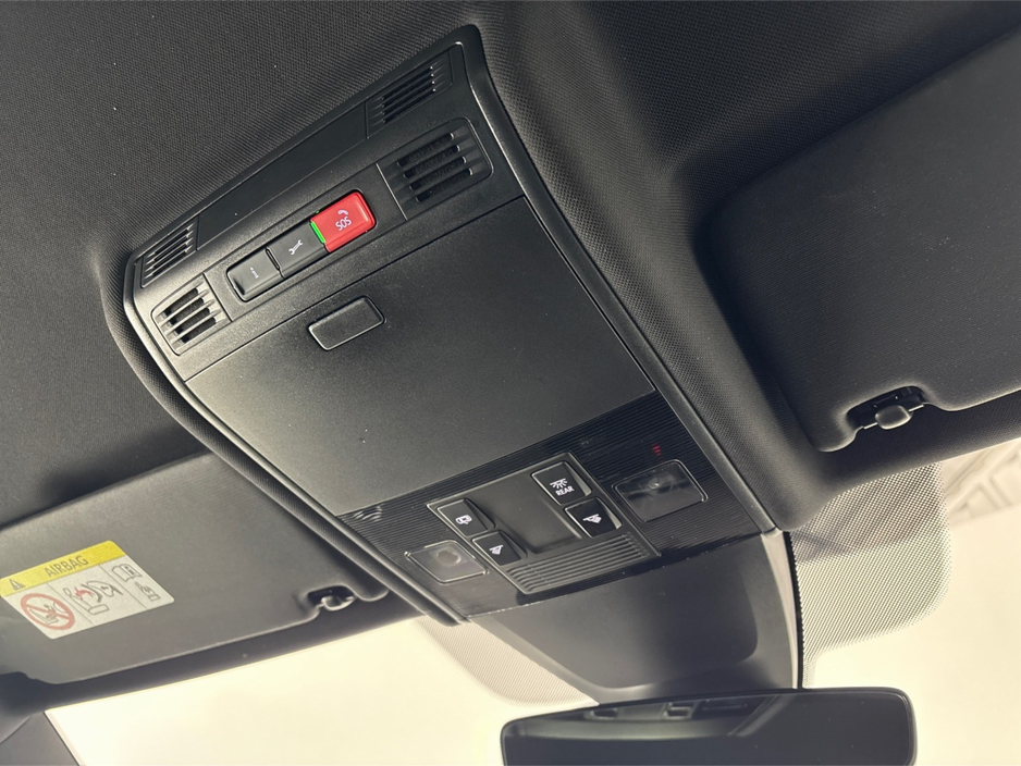 2019 Volkswagen Golf 2.0 TDI GTD DSG**DIGITAL DASH**TOUCH SCREEN MEDIA DISPLAY**REVERSE CAMERA**PARKING SENSORS**FRONT HEATED SEATS**DRIVE MODES**DUAL CLIMATE CONTROL**UPGRADED ALLOYS**KEYLESS START**FINANCE AVAILABLE** €24,995