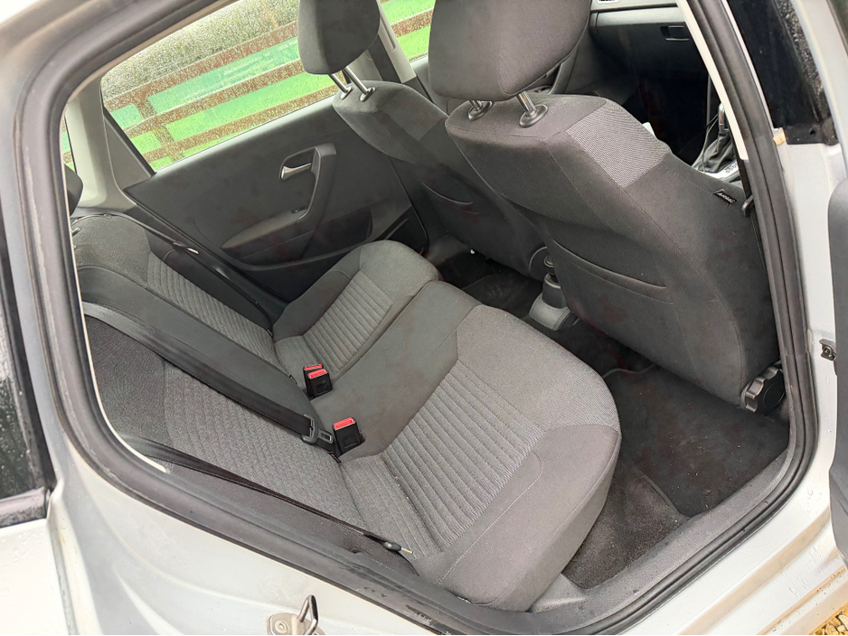 2014 Volkswagen Polo DBA-6RCBZ 5DR AUTO €9,995