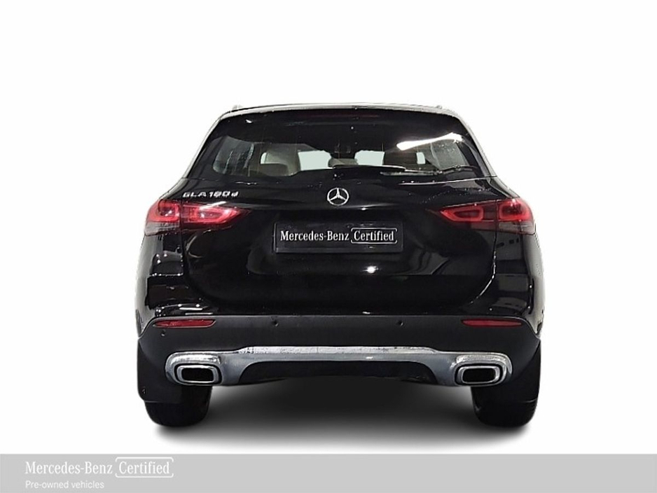 2022 Mercedes-Benz GLA Class - image 8