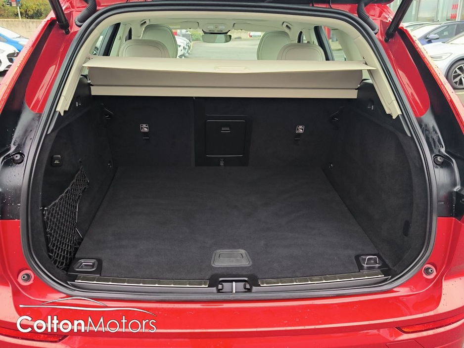 2022 Volvo XC60 - image 27