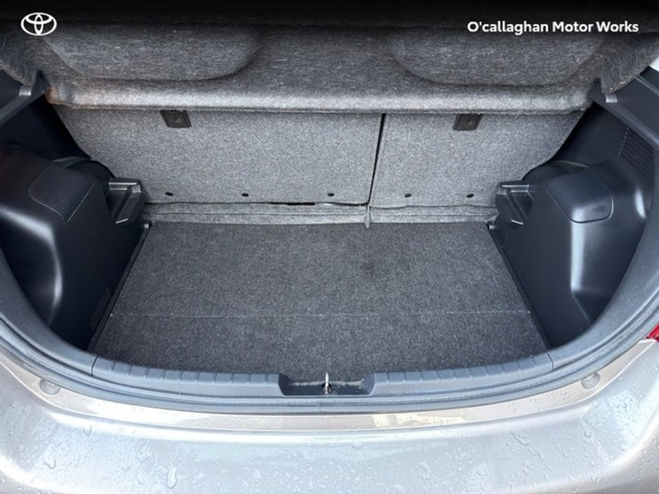 2015 Toyota Yaris ICON CVT 5DR AUTO 1.5 VVT-I 98BHP €12,950