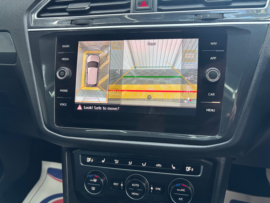 2020 Volkswagen Tiguan - image 6