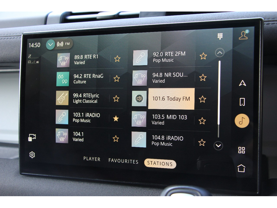 2022 Land Rover Defender - image 31