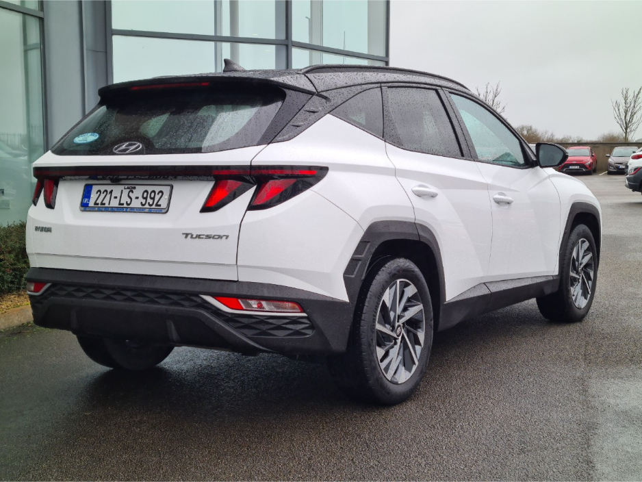 2022 Hyundai Tucson - image 4