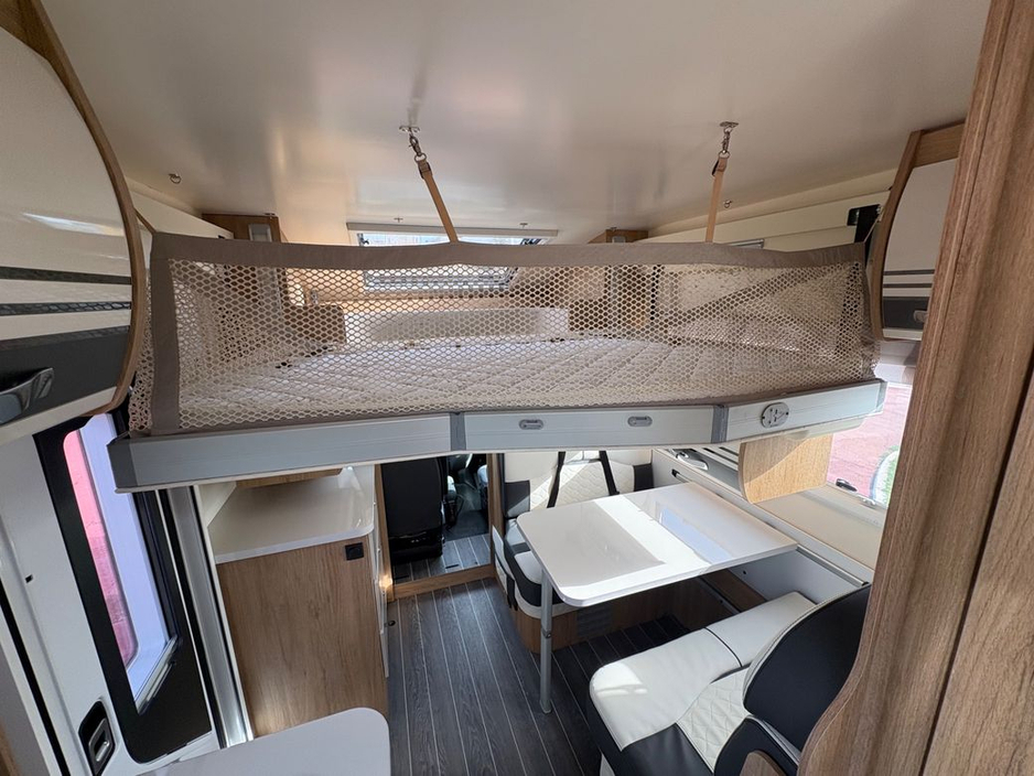 2024 Ford Transit - image 12