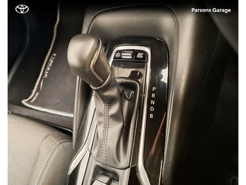 2024 Toyota Corolla - image 10