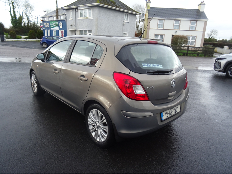 2012 Vauxhall Corsa 1.2 SE AIR CONDITIONING 85PS 5DR €3,000
