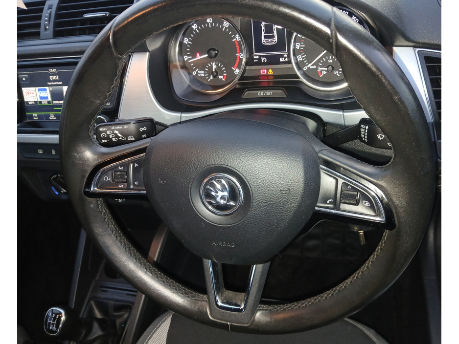 2017 Skoda Fabia - image 6