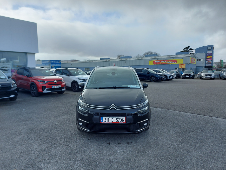 2021 Citroen Grand C4 Picasso - image 2