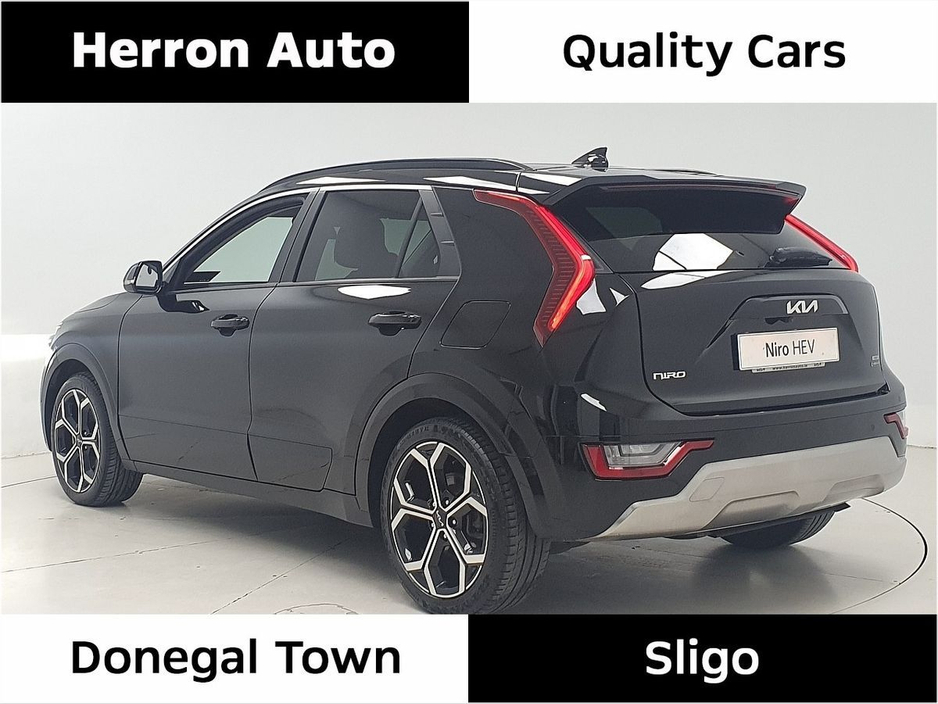 2025 Kia Niro - image 3