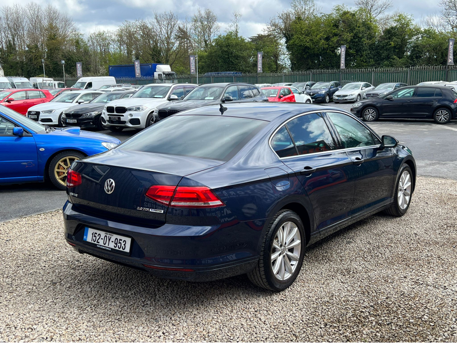 2015 Volkswagen Passat - image 11