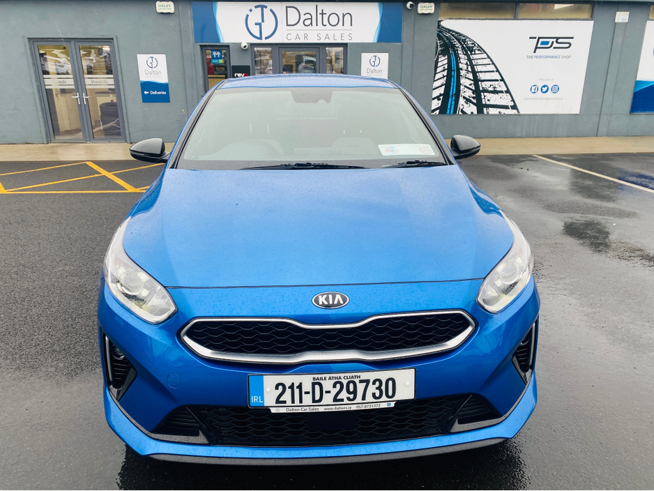 2021 Kia Ceed - image 2